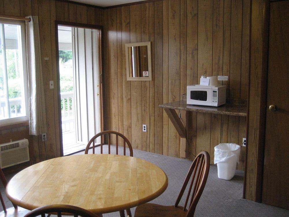 Golden Sands Resort Lake George Exterior foto