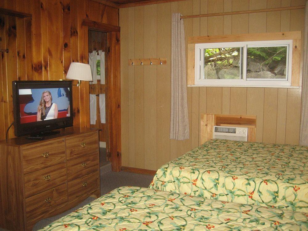 Golden Sands Resort Lake George Exterior foto