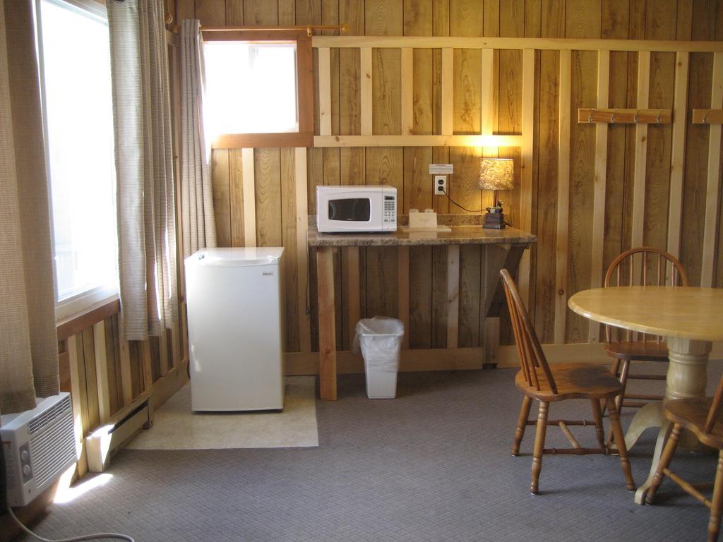 Golden Sands Resort Lake George Exterior foto