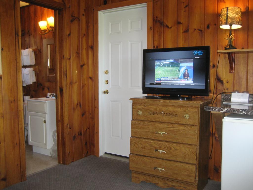 Golden Sands Resort Lake George Exterior foto