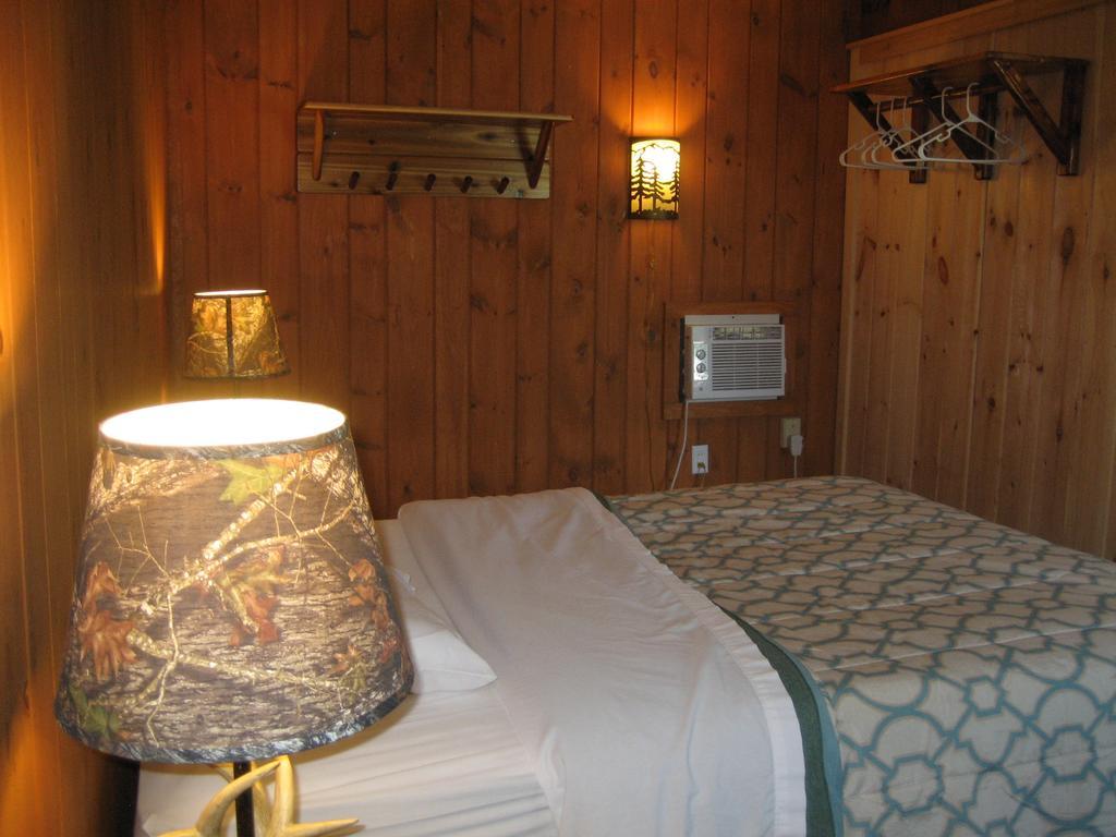 Golden Sands Resort Lake George Exterior foto