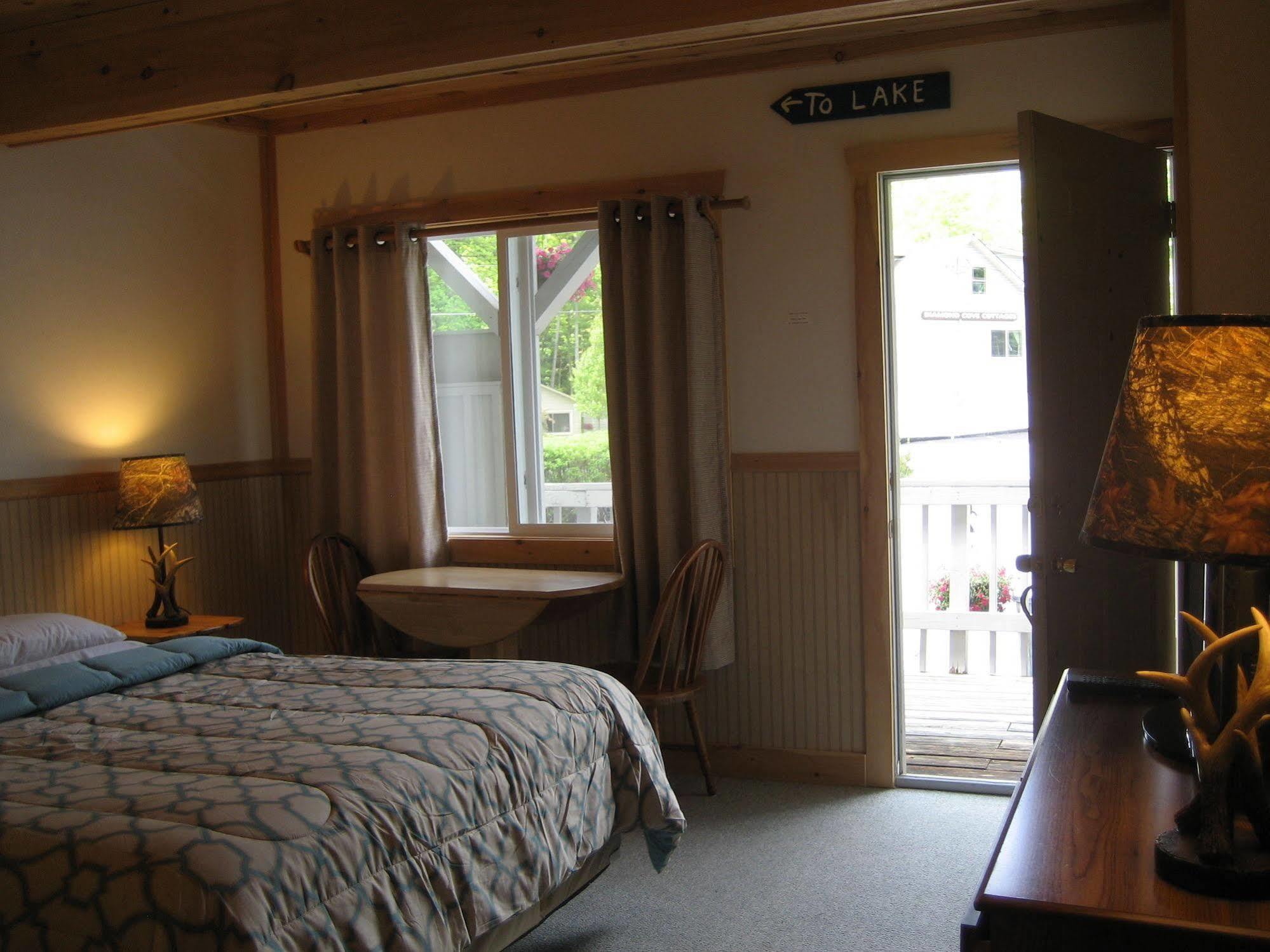 Golden Sands Resort Lake George Exterior foto