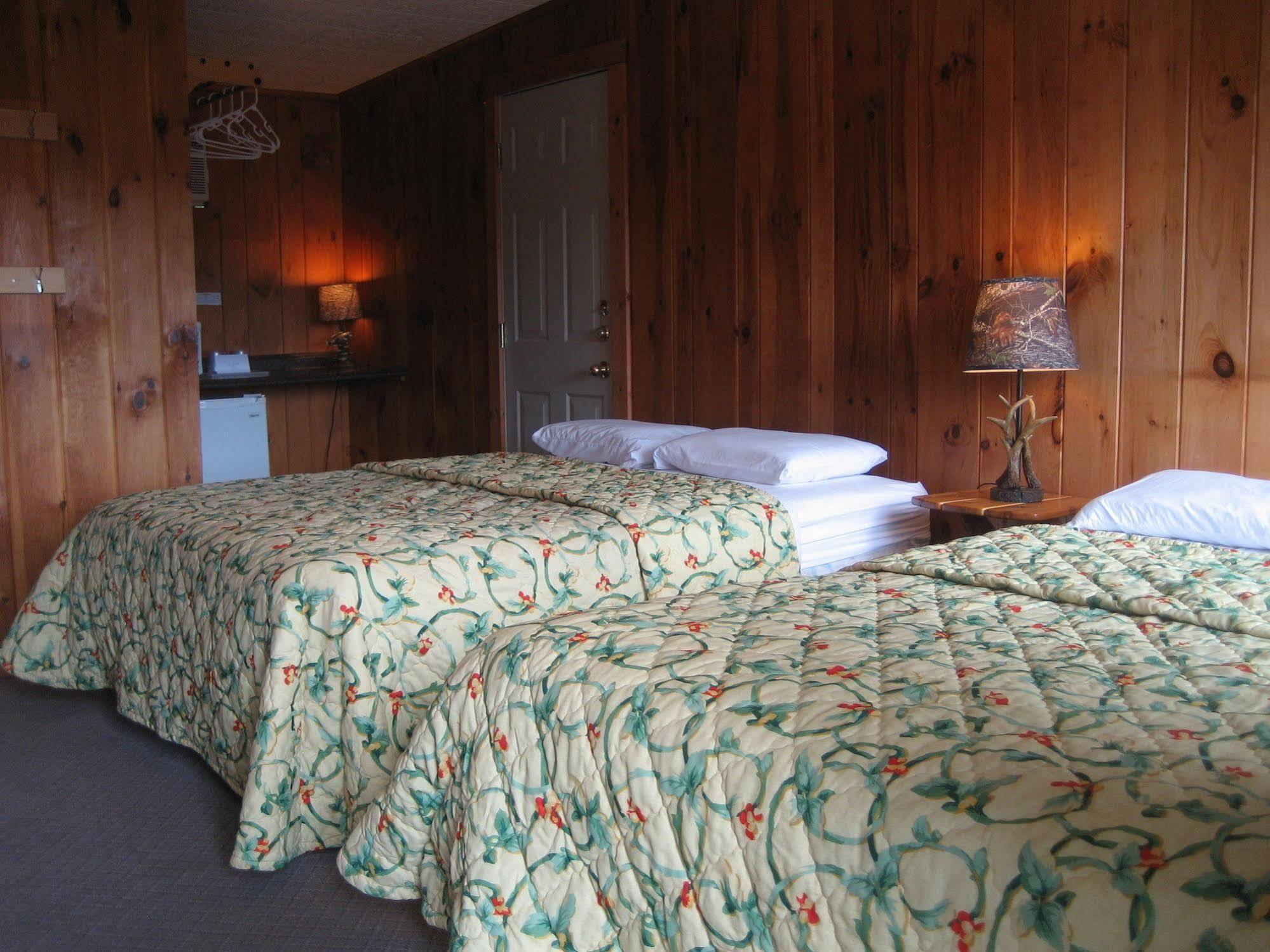 Golden Sands Resort Lake George Exterior foto