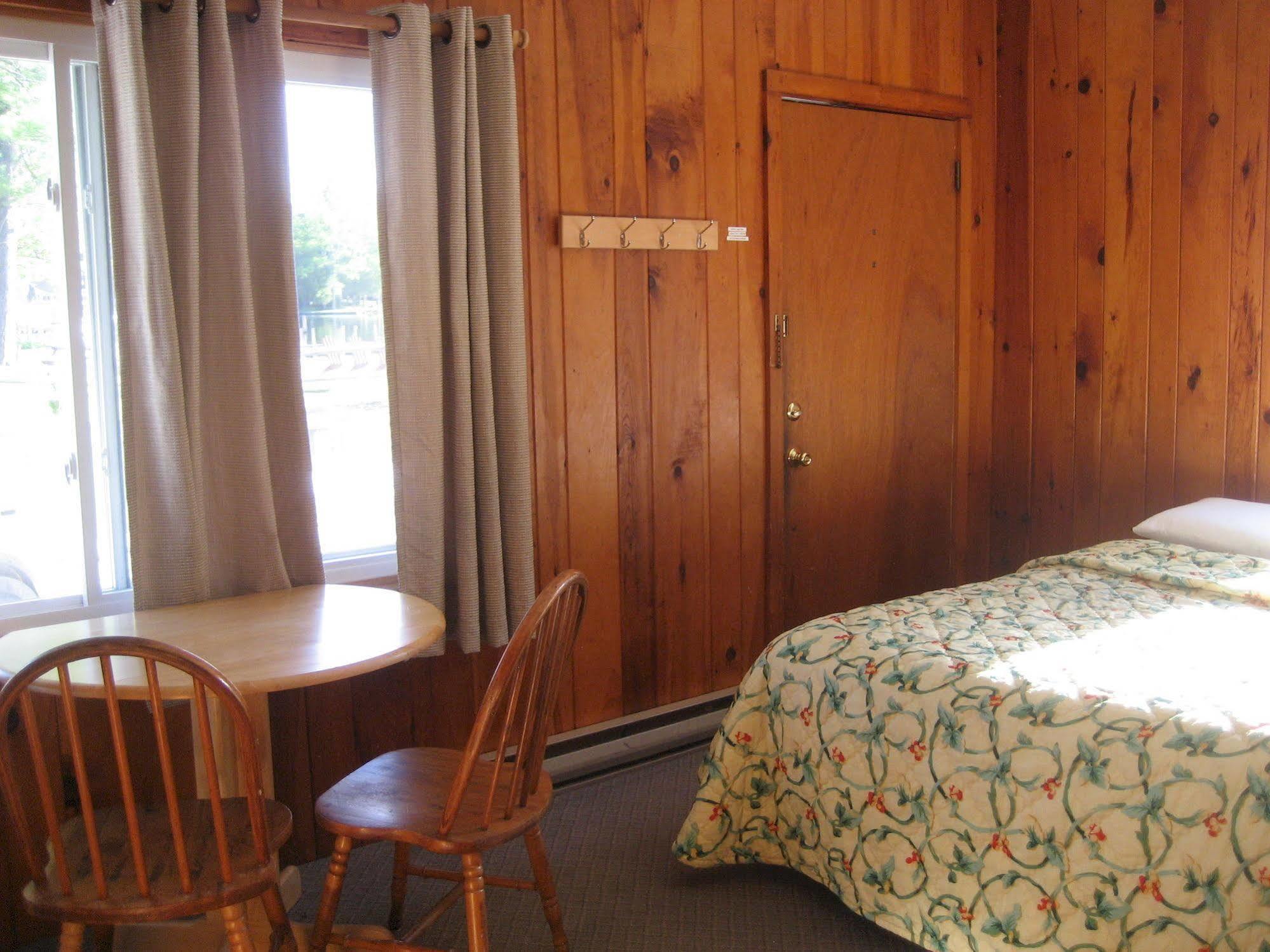 Golden Sands Resort Lake George Exterior foto
